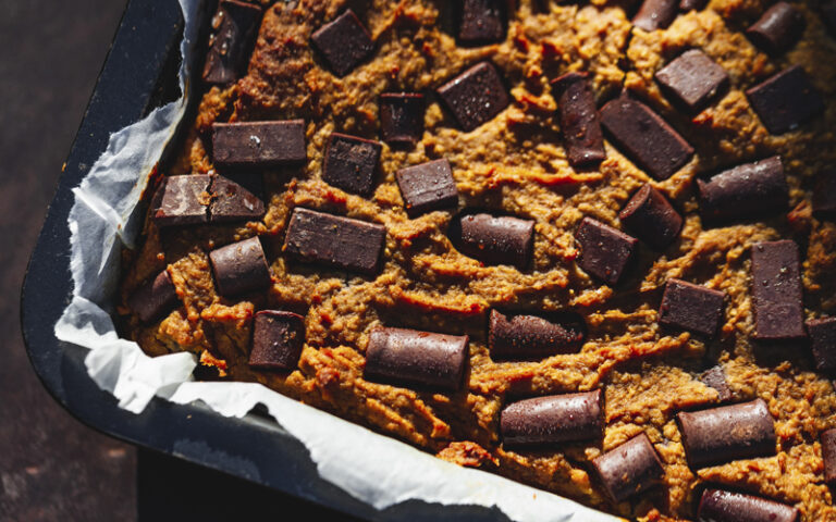 Een heerlijke herfst met Joy’s pumpkin chocolate chip blondies